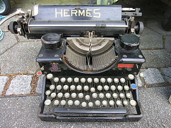 English: Typewriter 